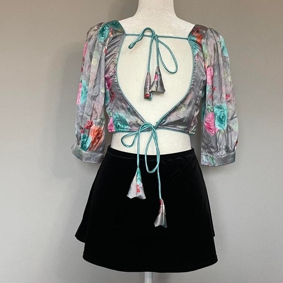 Vintage Floral Silk Bow Tie Back Crop Top - Picture 4 of 5